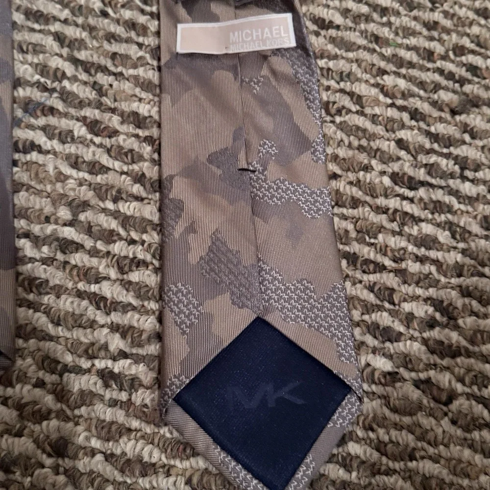 Michael‎ Kors Tie Camo Extra Long Silk Travel Coastal Southern